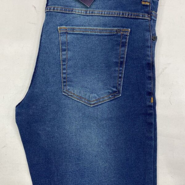 Jean 5 bolsillos en denim con spandex (Marcel Rochas)