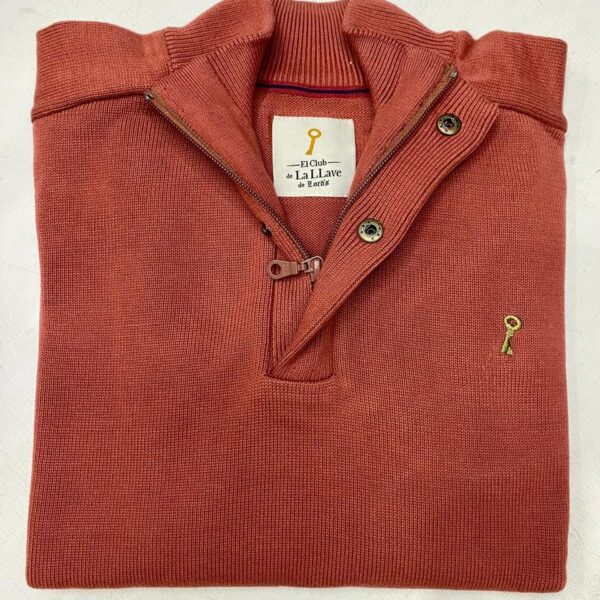 Sweater polo hilo c/cierre y broche (El Club de La Llave de Lord´s)