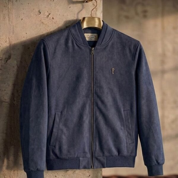 Campera con cintura gamuzada (El Club de La Llave de Lord´s)