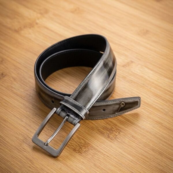 Cinto cuero (El Club de La Llave de Lord´s)